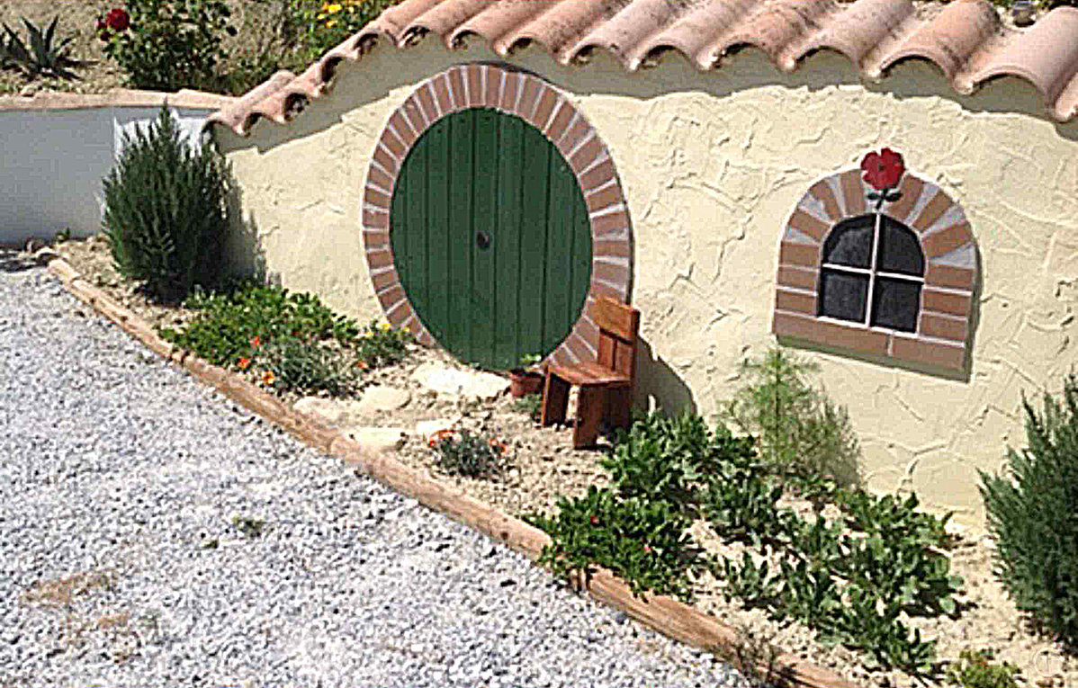 Model Hobbit House
