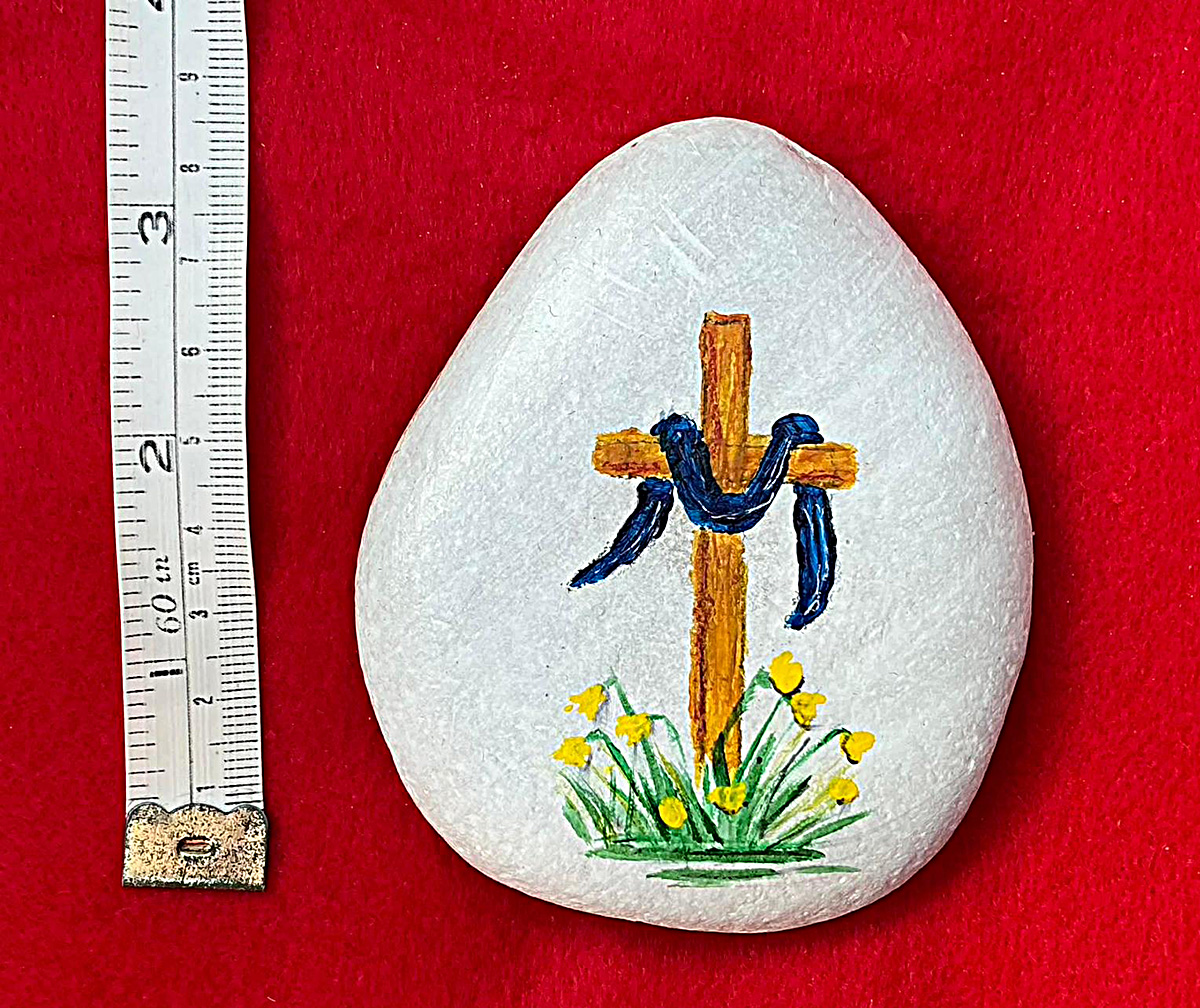 Pebble Cross